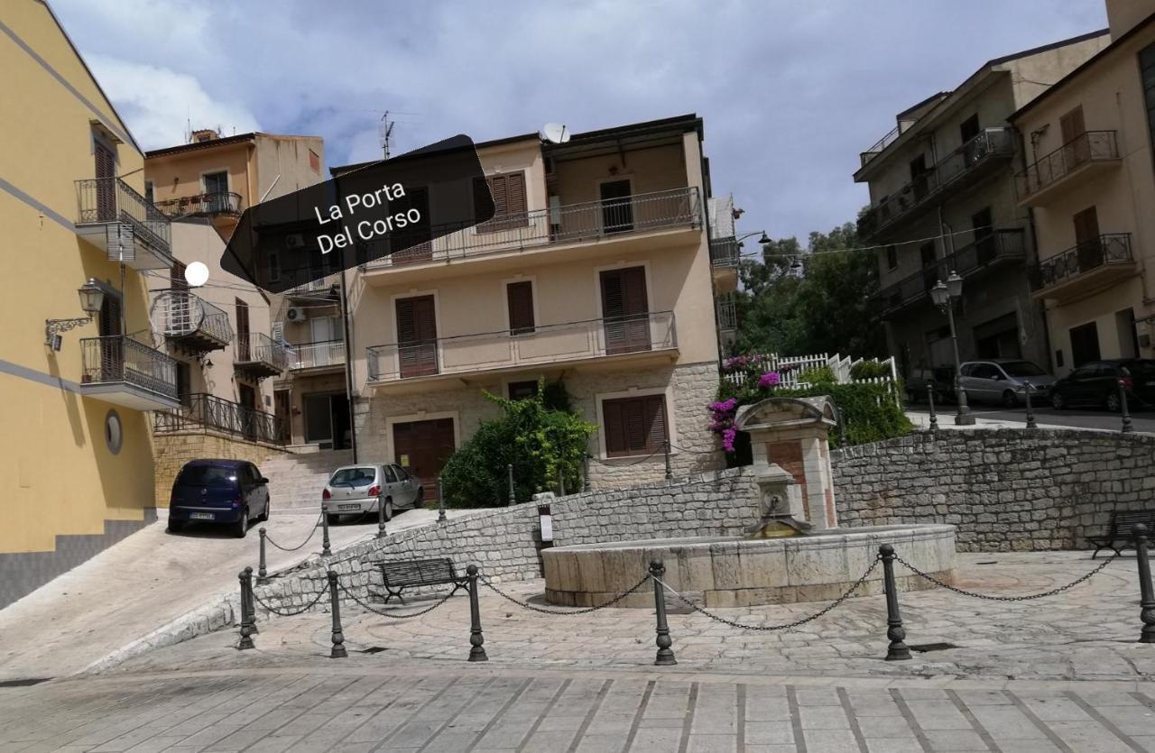 La Porta Del Corso * Castronuovo di Sicilia